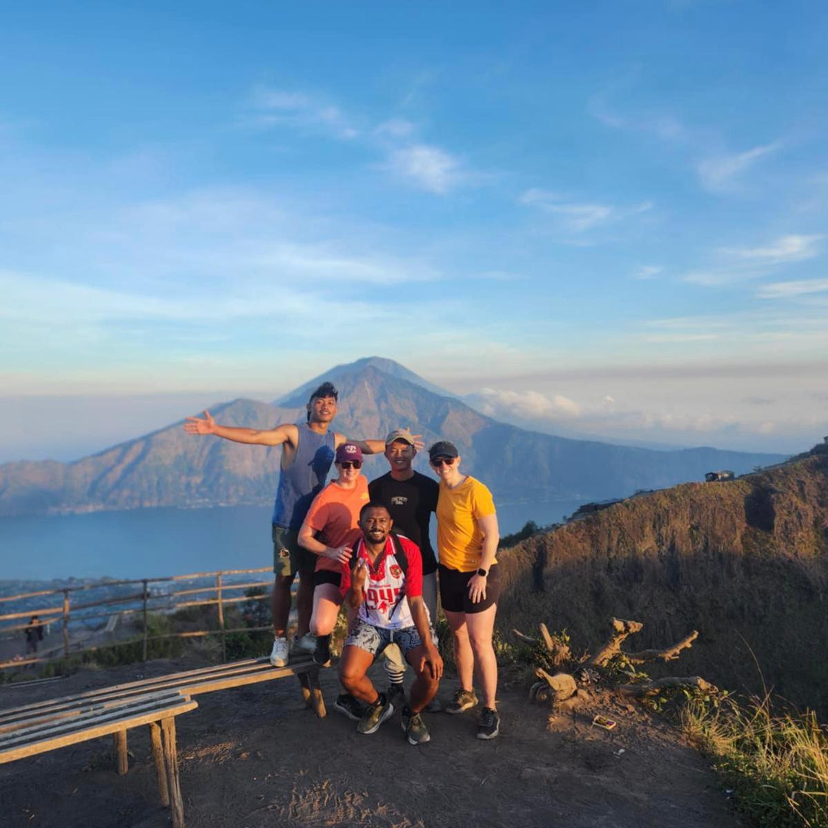 HOME b67cd34e 8d71 46ad a329 00fbffca783e